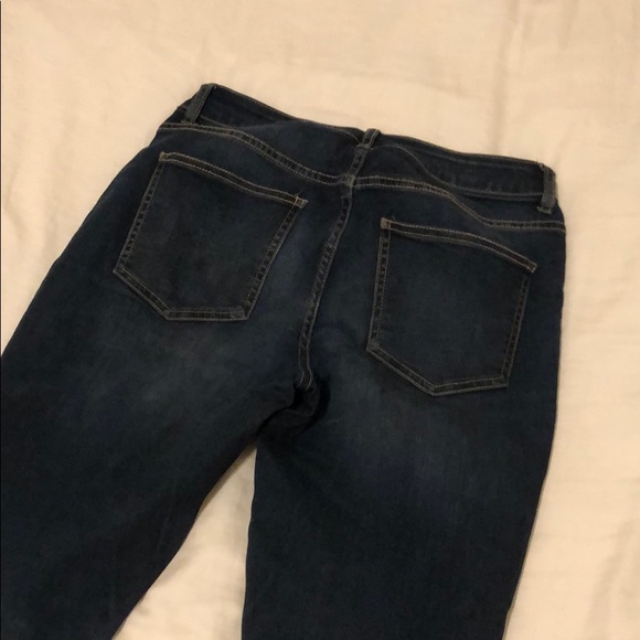 High-Rise Blue Jeans - Picture 2 of 4